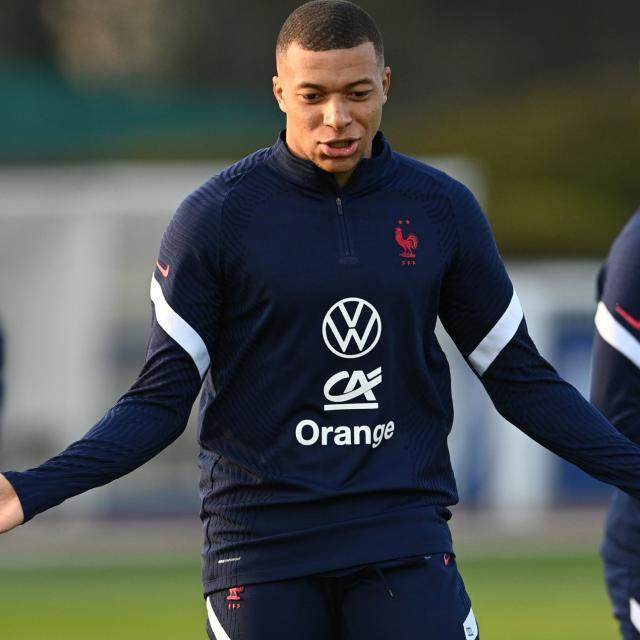 世俱杯下注网站-姆巴佩拒为足协金主站台 唤起法国脚肖像权意识？